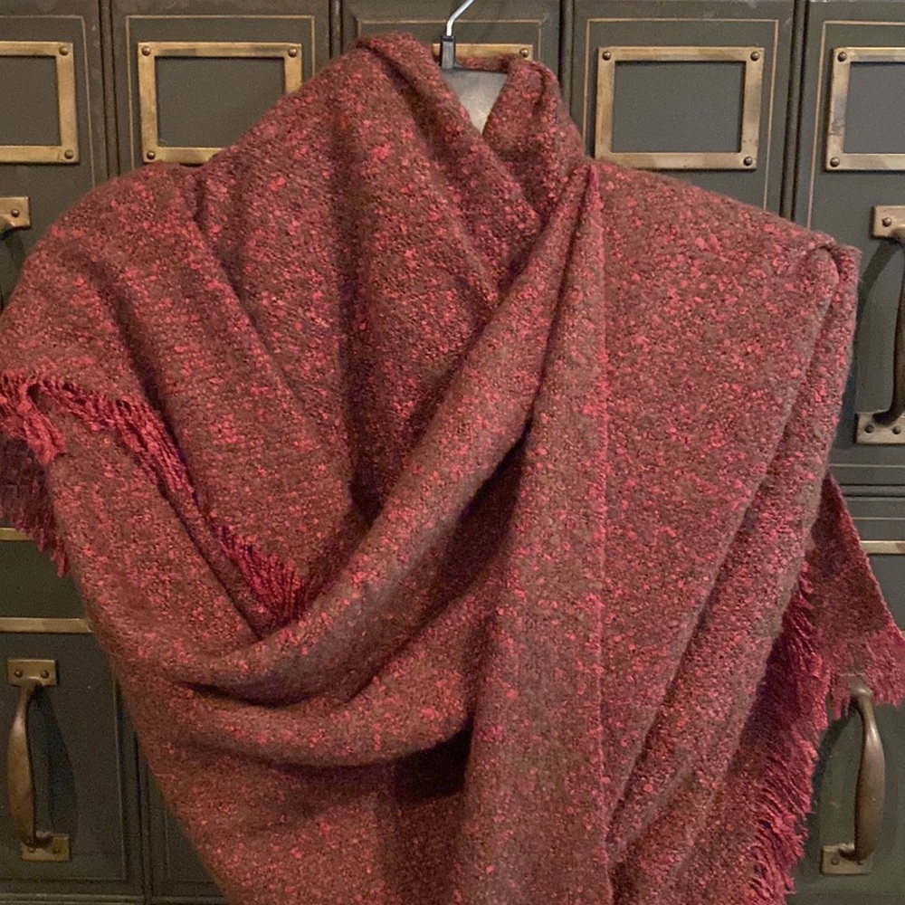Steve Madden Scarf/Wrap - Picture 2 of 8
